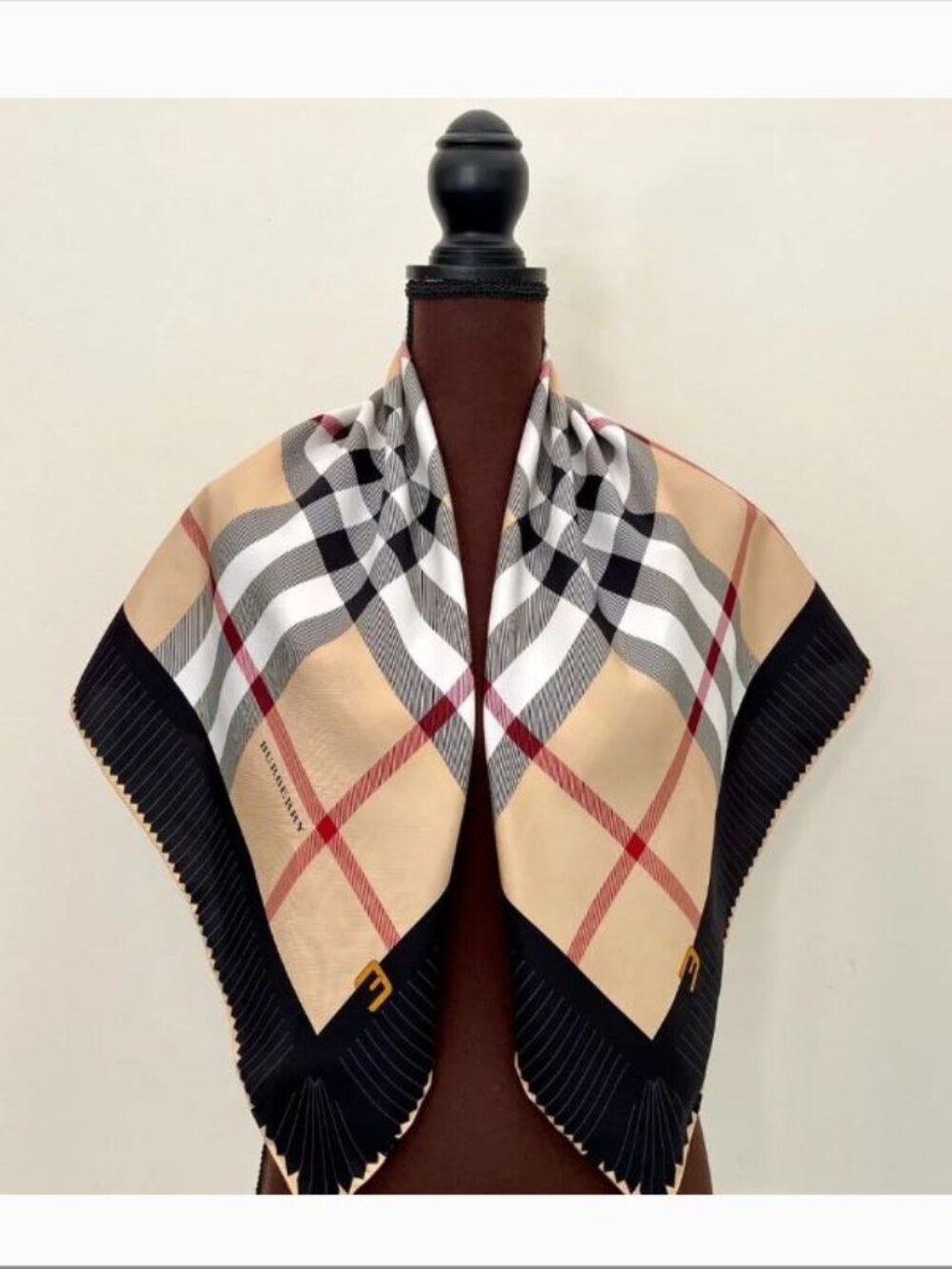 NWT Burberry Scarf Iconic Beige Check Black Border Logo Silk Wrap - Picture 2 of 10